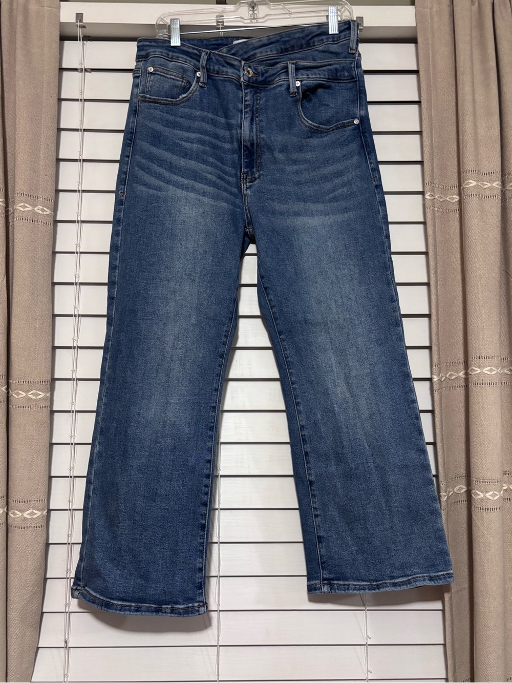 Special A High-Rise Wide-Leg Crop Jeans in Dark Denim Blue